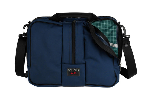 Pilot in Deep Blue (dark blue) 630 Ballistic with Sitka (dark green with white grid) 200 Halcyon interior.